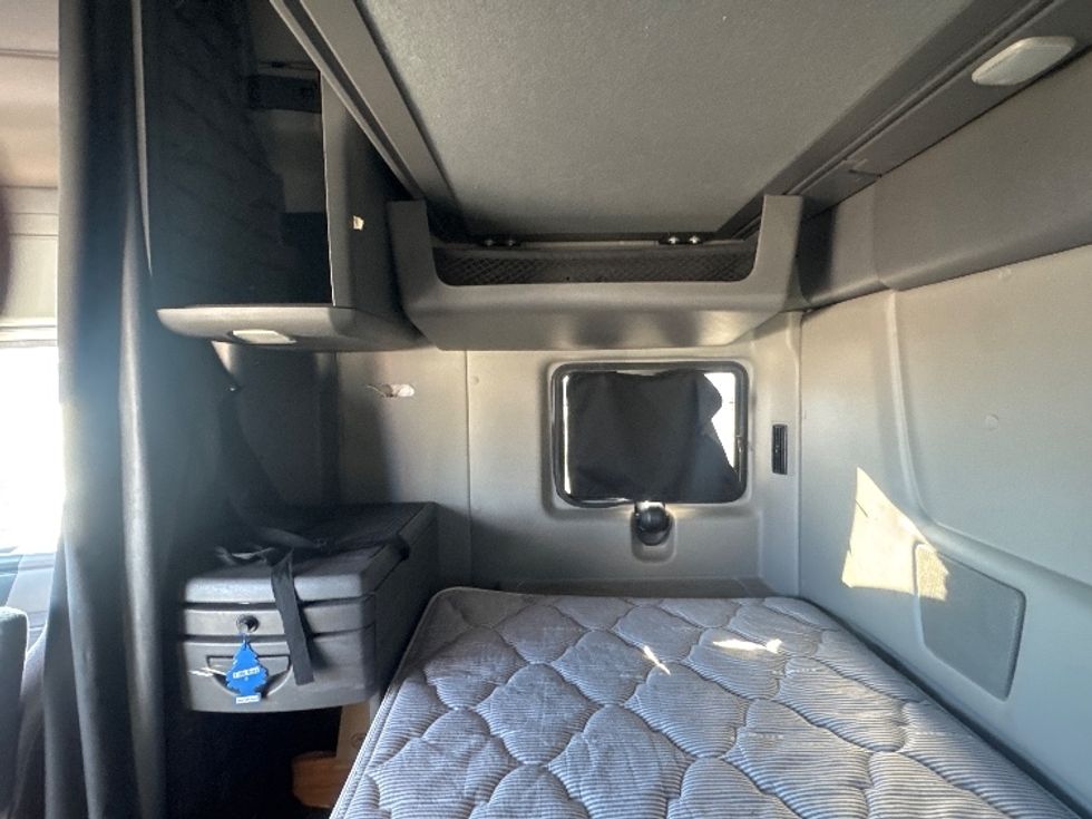 Sleeper Tractor-Heavy Duty Tractors-International-2019-LT625-Greeley-CO-253,715\n\t\tmiles-$ 56,750 - Image 19