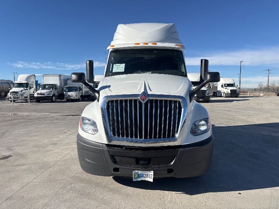 Sleeper Tractor-Heavy Duty Tractors-International-2019-LT625-Greeley-CO-253,715\n\t\tmiles-$ 56,750 - Image 2