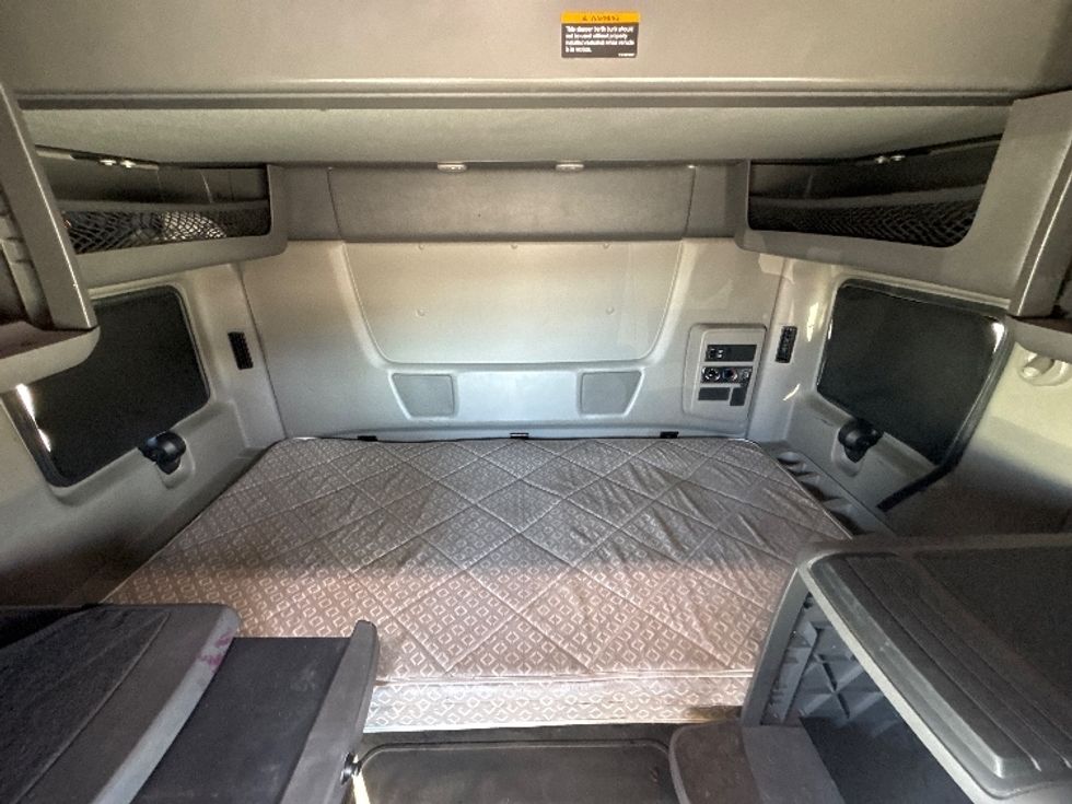 Sleeper Tractor-Heavy Duty Tractors-International-2019-LT625-Greeley-CO-441,786\n\t\tmiles-$ 49,250 - Image 16