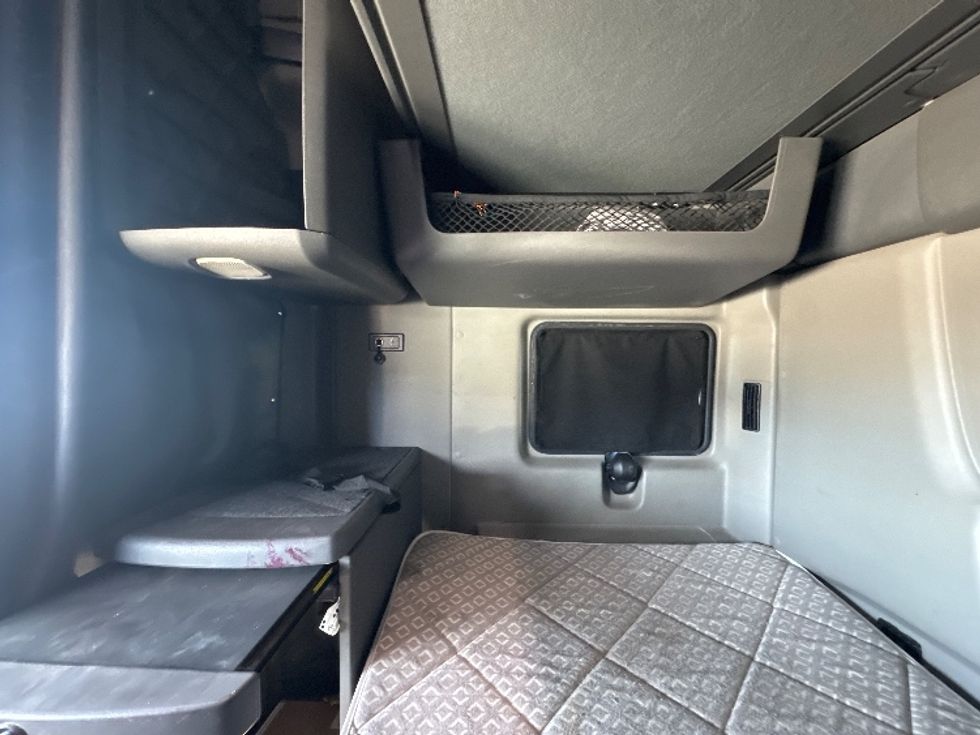 Sleeper Tractor-Heavy Duty Tractors-International-2019-LT625-Greeley-CO-441,786\n\t\tmiles-$ 49,250 - Image 17