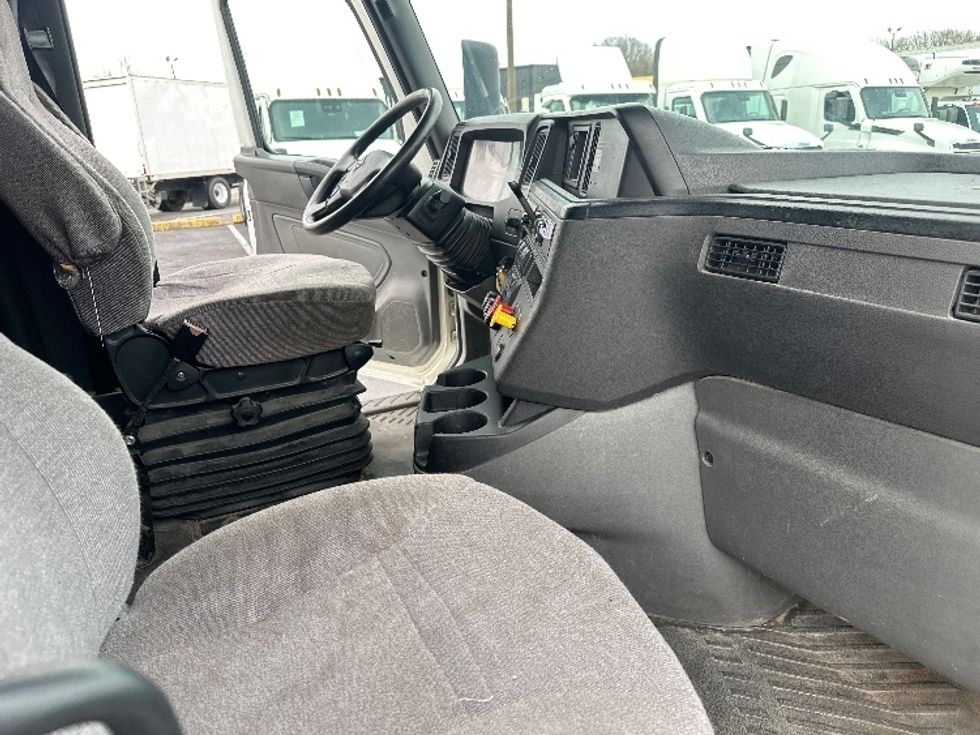 Sleeper Tractor-Heavy Duty Tractors-International-2019-LT625-Greensboro-NC-434,097\n\t\tmiles-$ 42,500 - Image 15