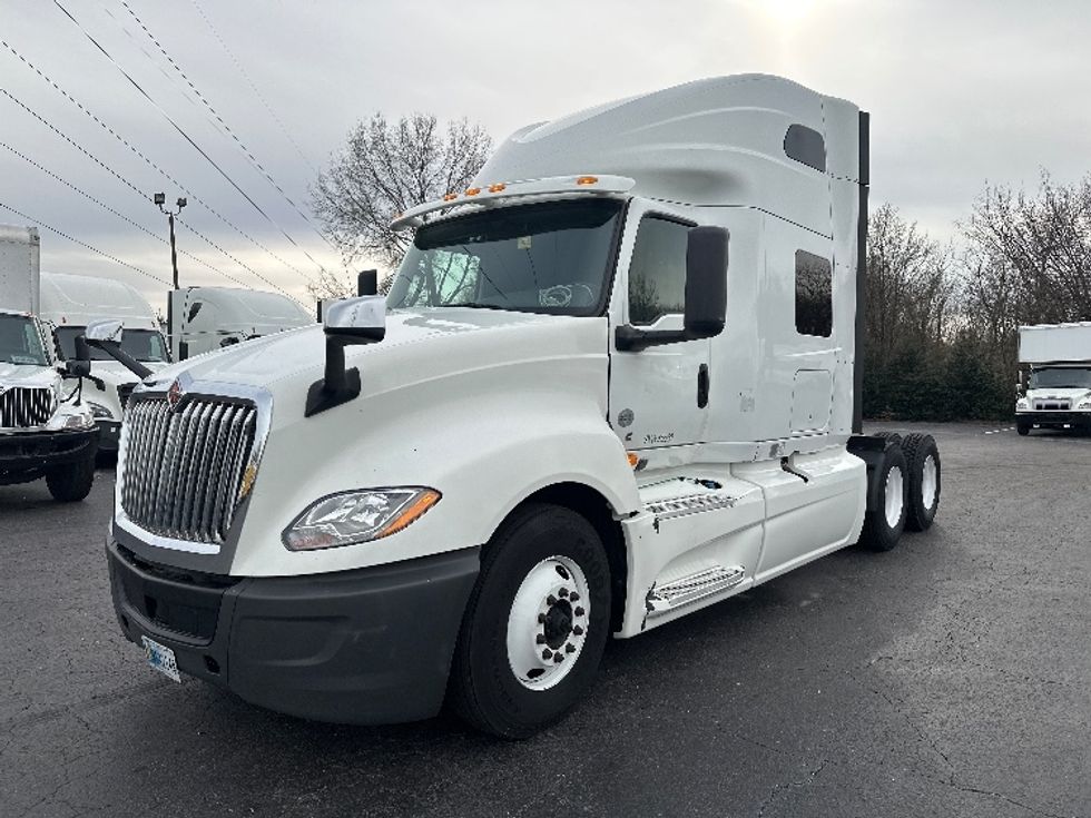 Sleeper Tractor-Heavy Duty Tractors-International-2019-LT625-Greensboro-NC-434,097\n\t\tmiles-$ 42,500 - Image 3