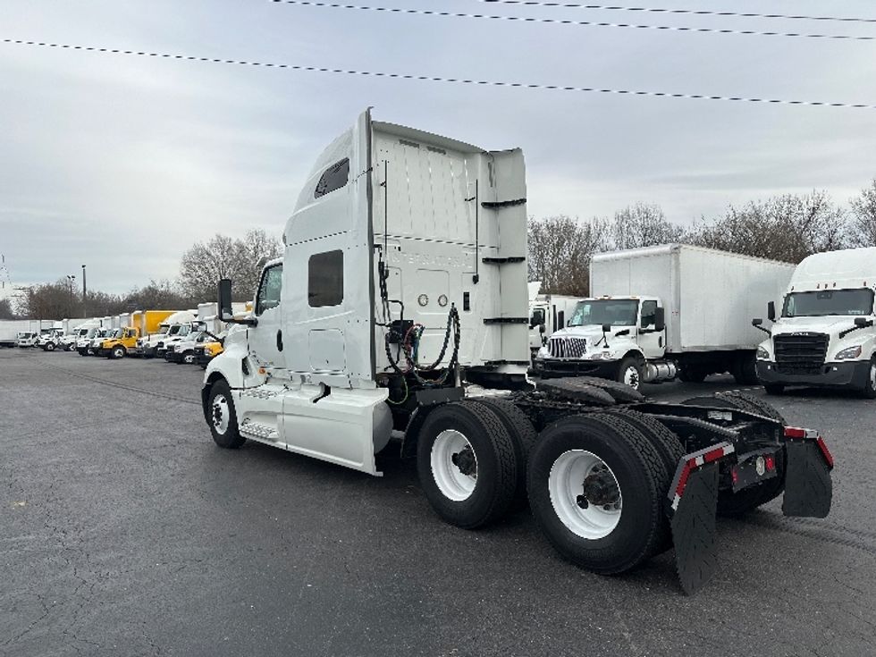 Sleeper Tractor-Heavy Duty Tractors-International-2019-LT625-Greensboro-NC-434,097\n\t\tmiles-$ 42,500 - Image 5