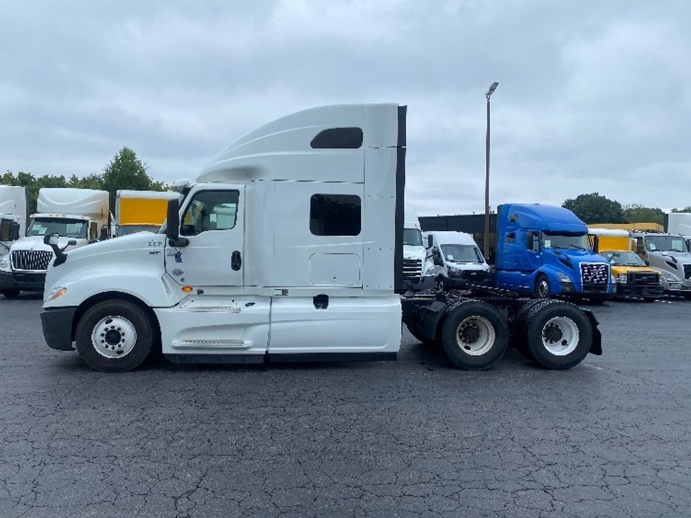 Sleeper Tractor-Heavy Duty Tractors-International-2019-LT625-Greensboro-NC-470,806\n\t\tmiles-$ 46,000 - Image 4