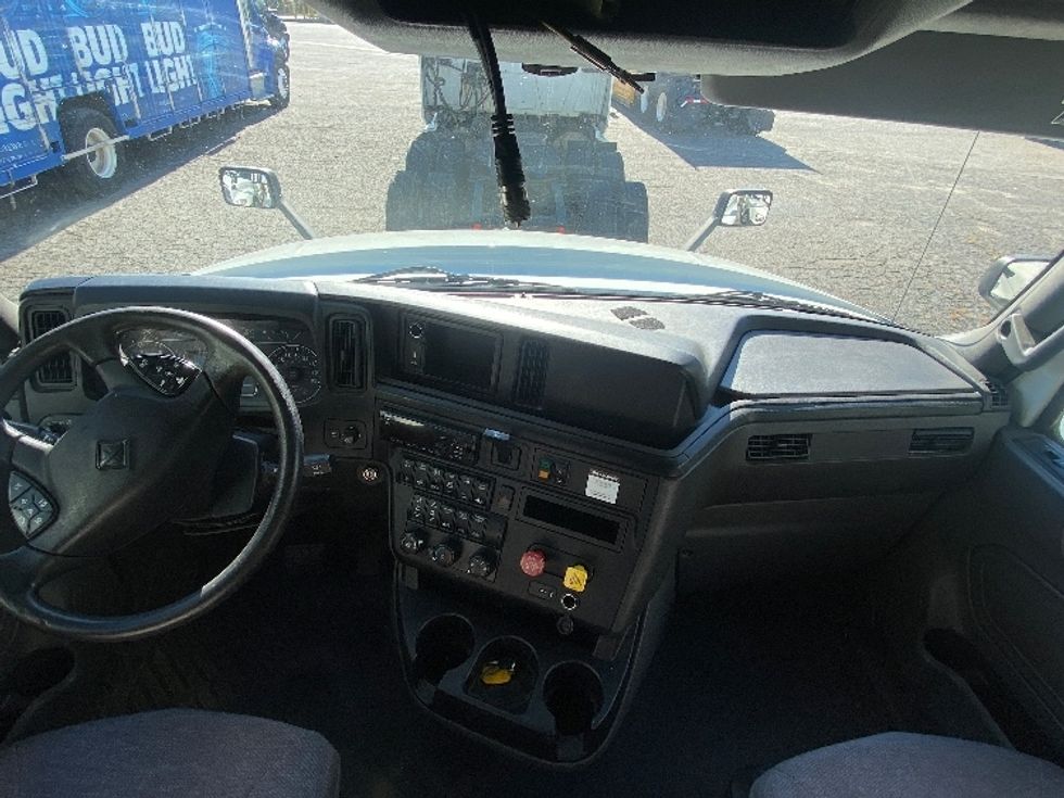 Sleeper Tractor-Heavy Duty Tractors-International-2019-LT625-Greensboro-NC-558,803\n\t\tmiles-$ 41,750 - Image 12