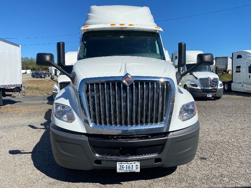 Sleeper Tractor-Heavy Duty Tractors-International-2019-LT625-Greensboro-NC-558,803\n\t\tmiles-$ 41,750 - Image 2