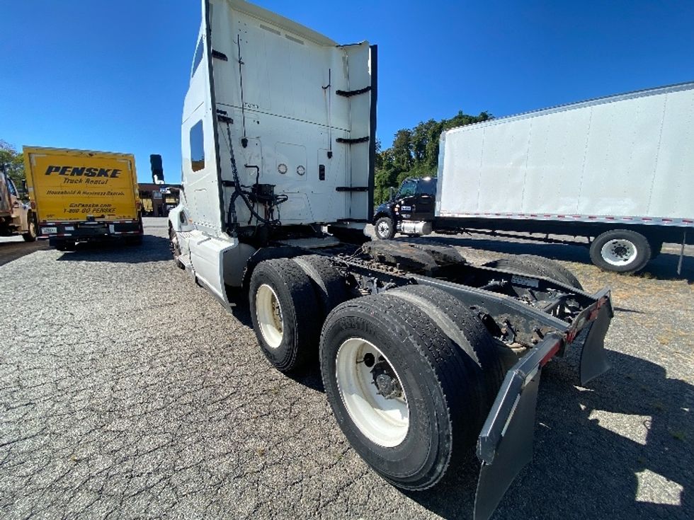 Sleeper Tractor-Heavy Duty Tractors-International-2019-LT625-Greensboro-NC-558,803\n\t\tmiles-$ 41,750 - Image 5