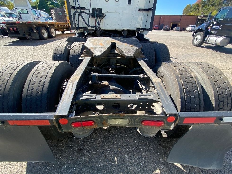 Sleeper Tractor-Heavy Duty Tractors-International-2019-LT625-Greensboro-NC-558,803\n\t\tmiles-$ 41,750 - Image 6