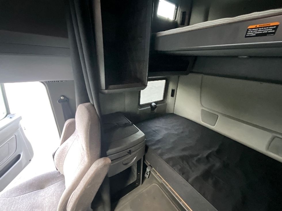 Sleeper Tractor-Heavy Duty Tractors-International-2019-LT625-Hayward-CA-442,896\n\t\tmiles-$ 50,000 - Image 19