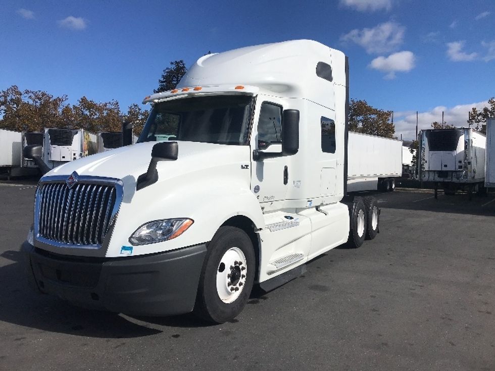 2019 International LT625 LT photo 3