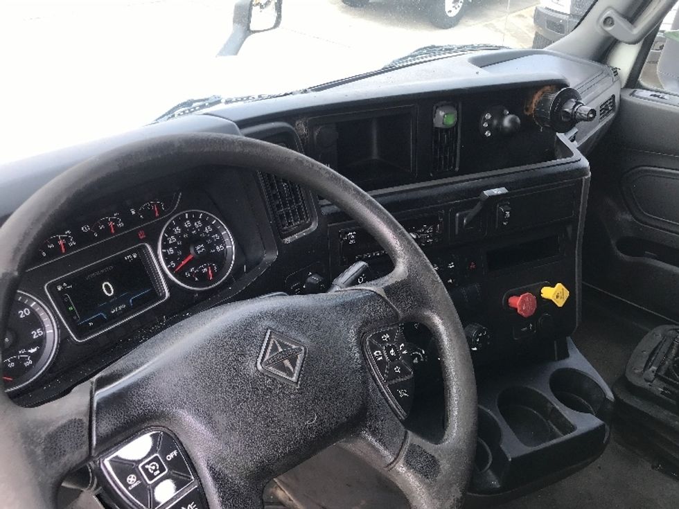 Sleeper Tractor-Heavy Duty Tractors-International-2019-LT625-Houston-TX-647,197\n\t\tmiles-$ 33,500 - Image 10