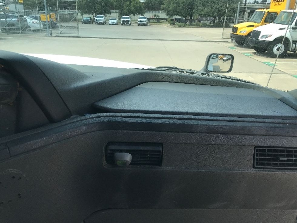 Sleeper Tractor-Heavy Duty Tractors-International-2019-LT625-Houston-TX-647,197\n\t\tmiles-$ 33,500 - Image 14