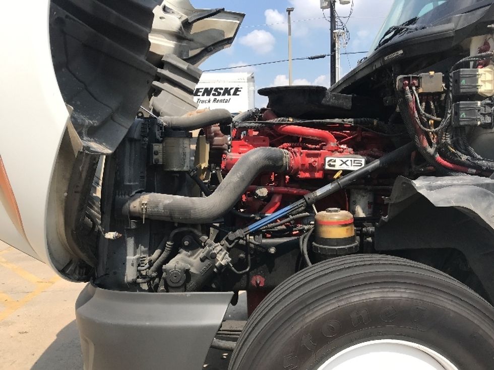 Sleeper Tractor-Heavy Duty Tractors-International-2019-LT625-Houston-TX-647,197\n\t\tmiles-$ 33,500 - Image 21