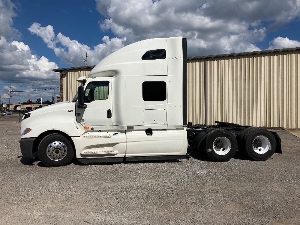 Sleeper Tractor-Heavy Duty Tractors-International-2019-LT625-Hueytown-AL-252,447\n\t\tmiles-$ 59,000 - Image 4