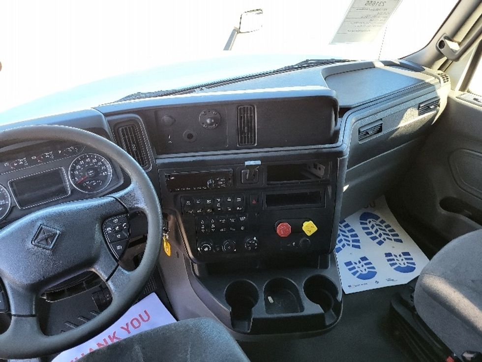 Sleeper Tractor-Heavy Duty Tractors-International-2019-LT625-Hueytown-AL-555,320\n\t\tmiles-$ 22,750 - Image 11