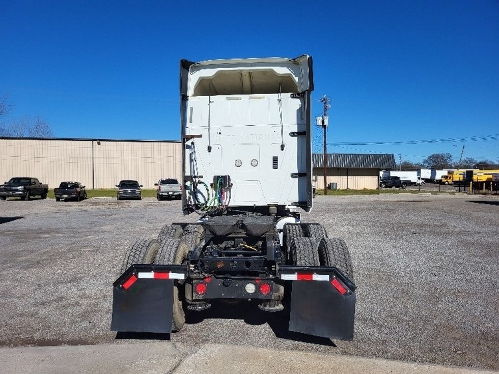 Sleeper Tractor-Heavy Duty Tractors-International-2019-LT625-Hueytown-AL-555,320\n\t\tmiles-$ 22,750 - Image 4