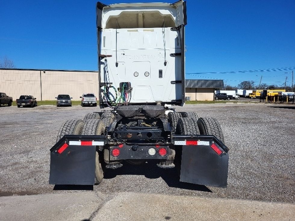 Sleeper Tractor-Heavy Duty Tractors-International-2019-LT625-Hueytown-AL-555,320\n\t\tmiles-$ 22,750 - Image 5