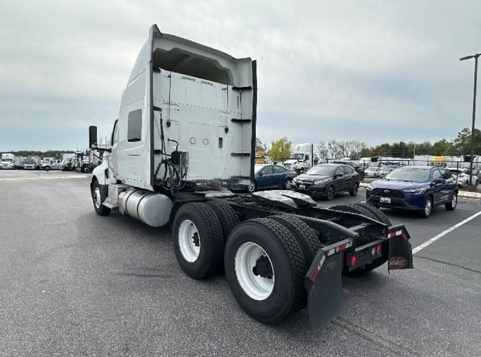 Sleeper Tractor-Heavy Duty Tractors-International-2019-LT625-Jessup-MD-437,686\n\t\tmiles-$ 28,250 - Image 5