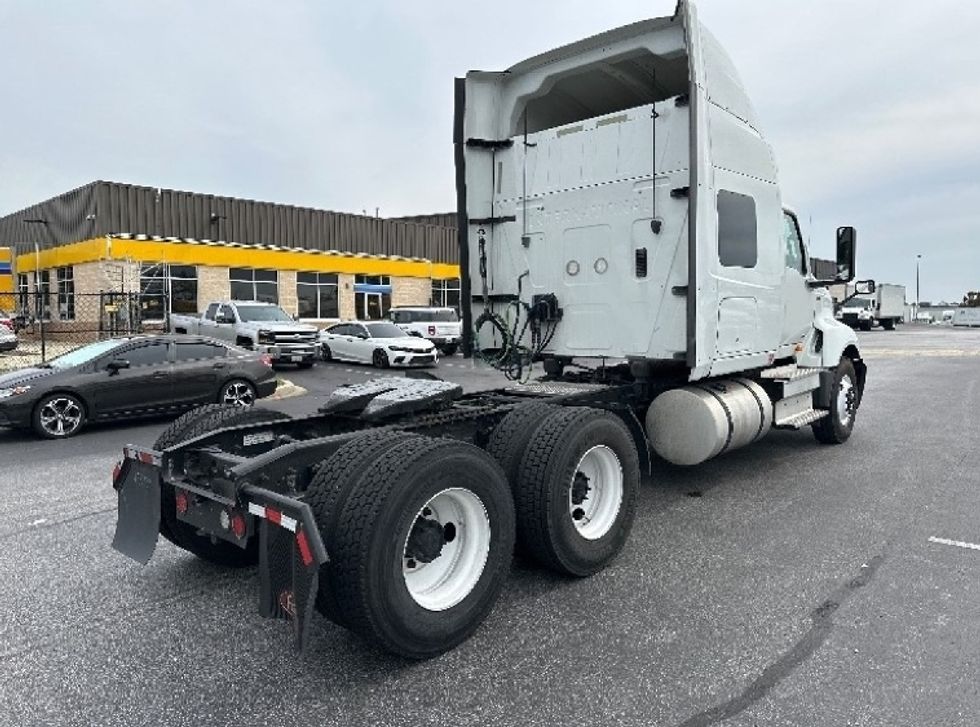 Sleeper Tractor-Heavy Duty Tractors-International-2019-LT625-Jessup-MD-437,686\n\t\tmiles-$ 28,250 - Image 7