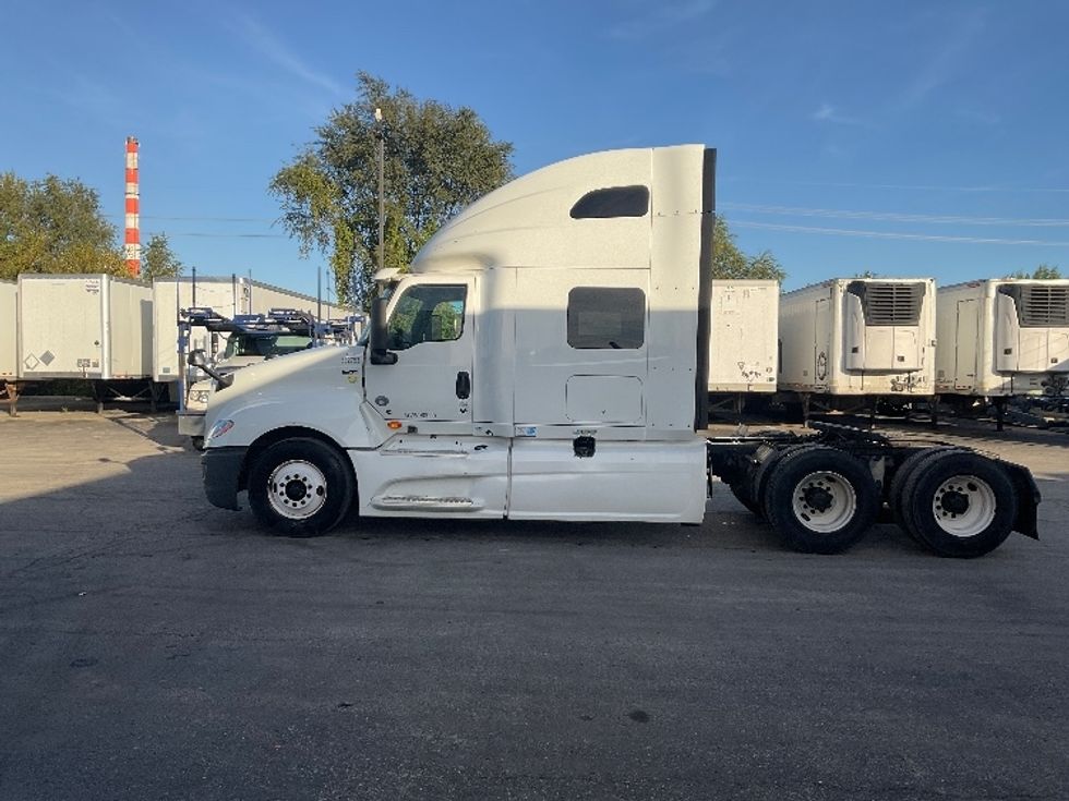Sleeper Tractor-Heavy Duty Tractors-International-2019-LT625-Kansas City-MO-724,512\n\t\tmiles-$ 29,750 - Image 4