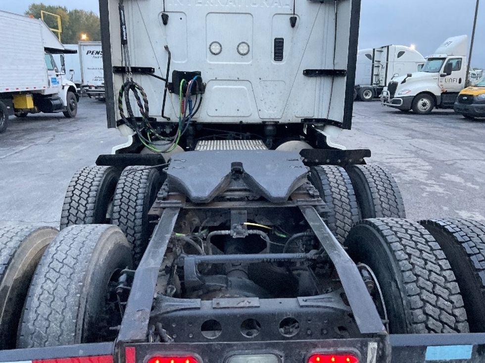 Sleeper Tractor-Heavy Duty Tractors-International-2019-LT625-Kansas City-MO-724,512\n\t\tmiles-$ 29,750 - Image 6