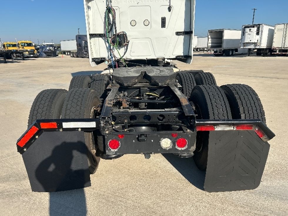 Sleeper Tractor-Heavy Duty Tractors-International-2019-LT625-Katy-TX-382,780\n\t\tmiles-$ 31,500 - Image 6