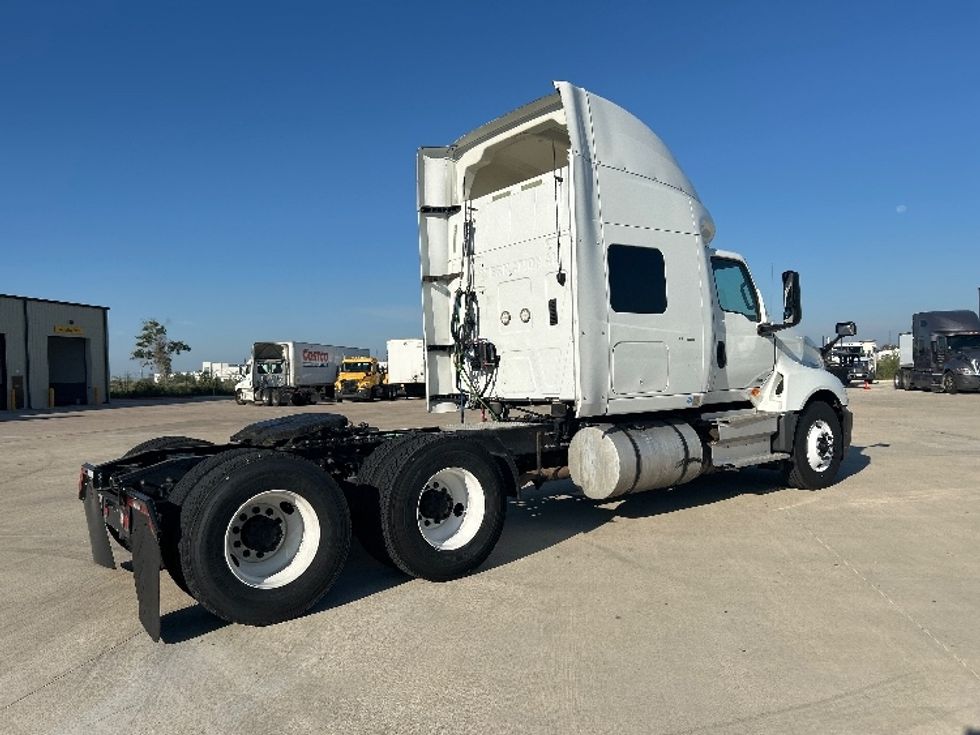 Sleeper Tractor-Heavy Duty Tractors-International-2019-LT625-Katy-TX-382,780\n\t\tmiles-$ 31,500 - Image 7