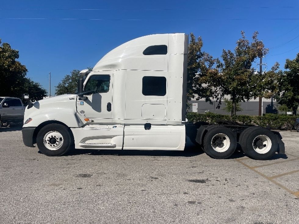 Sleeper Tractor-Heavy Duty Tractors-International-2019-LT625-Katy-TX-651,774\n\t\tmiles-$ 33,750 - Image 4