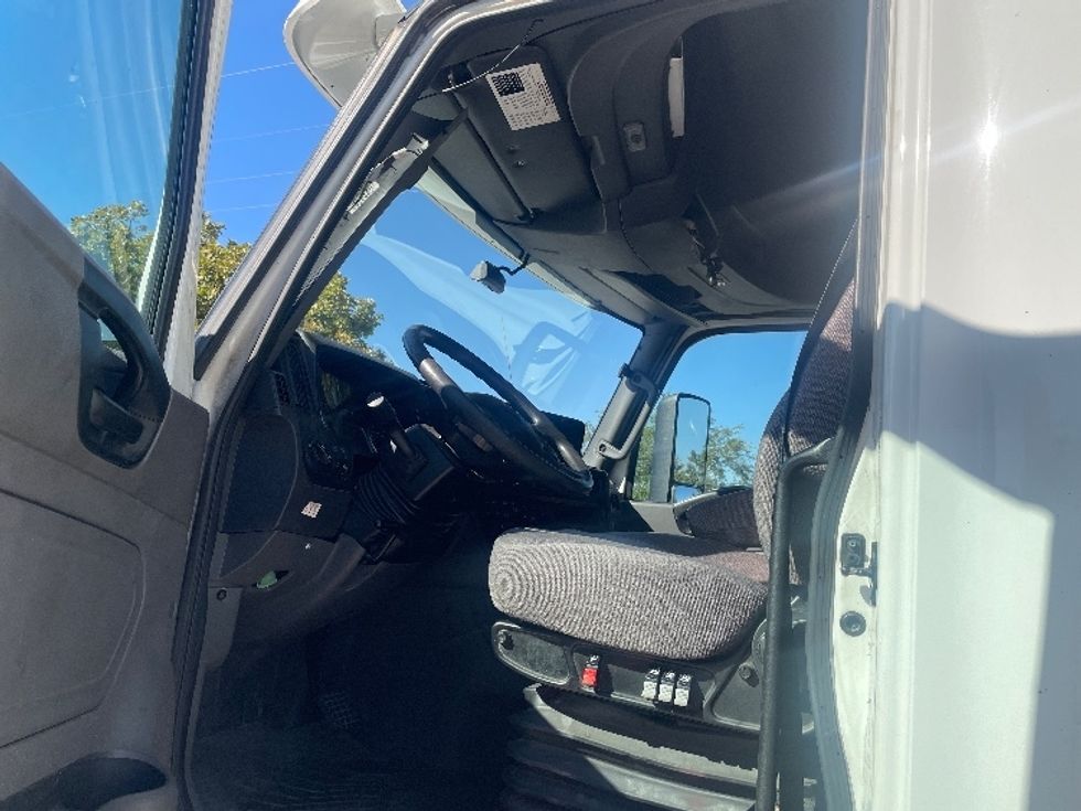 Sleeper Tractor-Heavy Duty Tractors-International-2019-LT625-Katy-TX-651,774\n\t\tmiles-$ 33,750 - Image 9