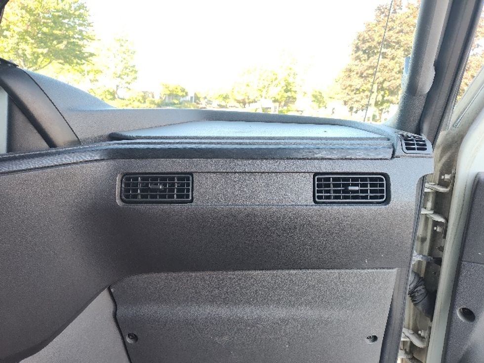 Sleeper Tractor-Heavy Duty Tractors-International-2019-LT625-Kent-WA-469,739\n\t\tmiles-$ 50,500 - Image 14