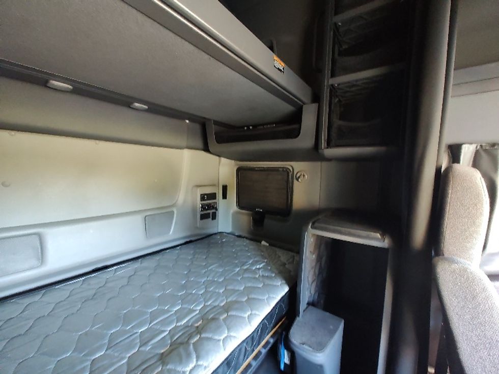 Sleeper Tractor-Heavy Duty Tractors-International-2019-LT625-Kent-WA-469,739\n\t\tmiles-$ 50,500 - Image 18