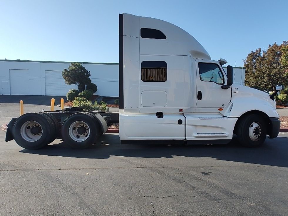 Sleeper Tractor-Heavy Duty Tractors-International-2019-LT625-Kent-WA-469,739\n\t\tmiles-$ 50,500 - Image 8