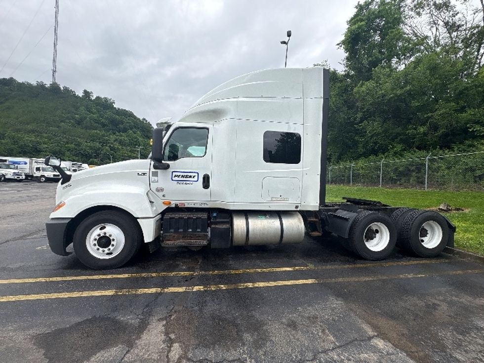 Sleeper Tractor-Heavy Duty Tractors-International-2019-LT625-Knoxville-TN-425,375\n\t\tmiles-$ 50,000 - Image 4