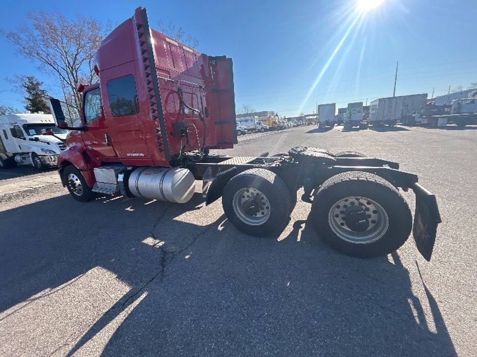 Sleeper Tractor-Heavy Duty Tractors-International-2019-LT625-Lansing-MI-449,140\n\t\tmiles-$ 44,750 - Image 18