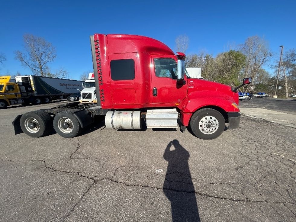 Sleeper Tractor-Heavy Duty Tractors-International-2019-LT625-Lansing-MI-449,140\n\t\tmiles-$ 44,750 - Image 8