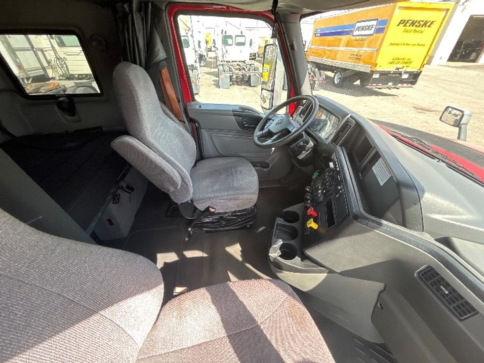 Sleeper Tractor-Heavy Duty Tractors-International-2019-LT625-Lansing-MI-537,330\n\t\tmiles-$ 40,000 - Image 14