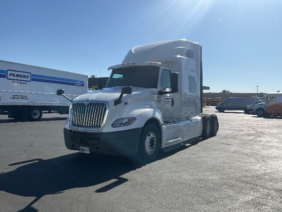 Sleeper Tractor-Heavy Duty Tractors-International-2019-LT625-Las Vegas-NV-456,146\n\t\tmiles-$ 47,000 - Image 3