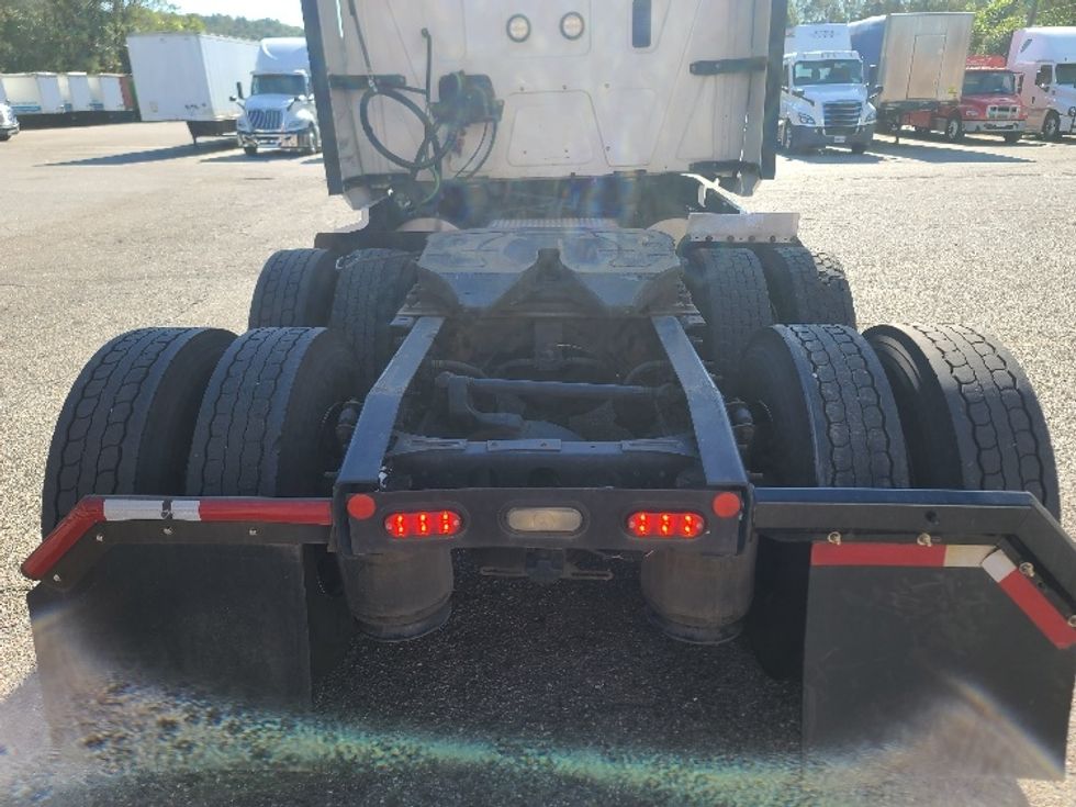 Sleeper Tractor-Heavy Duty Tractors-International-2019-LT625-Martinsville-VA-470,569\n\t\tmiles-$ 45,750 - Image 6