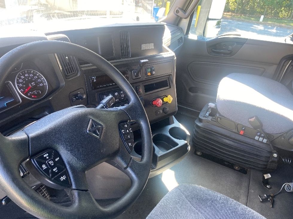 Sleeper Tractor-Heavy Duty Tractors-International-2019-LT625-Martinsville-VA-497,398\n\t\tmiles-$ 44,250 - Image 10