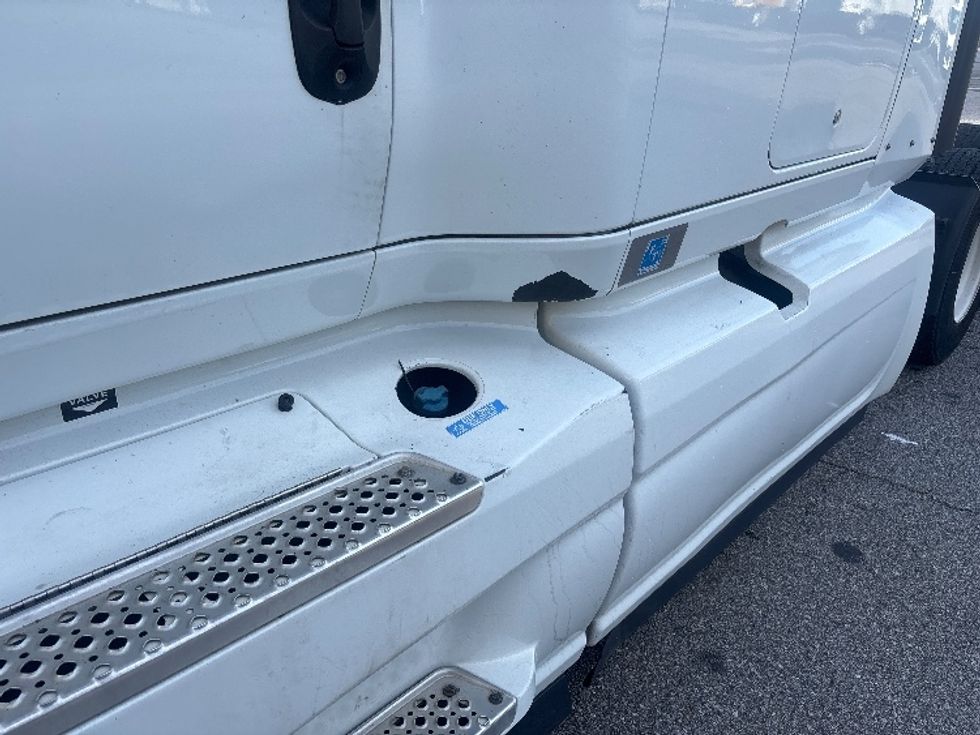 Sleeper Tractor-Heavy Duty Tractors-International-2019-LT625-Martinsville-VA-508,751\n\t\tmiles-$ 43,500 - Image 28