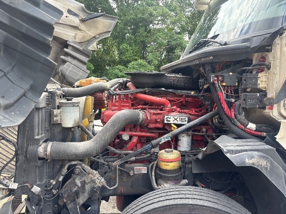 Sleeper Tractor-Heavy Duty Tractors-International-2019-LT625-Martinsville-VA-516,193\n\t\tmiles-$ 43,250 - Image 21