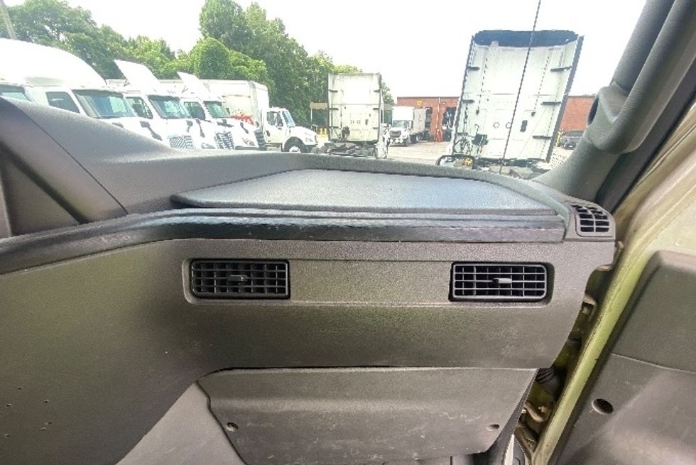 Sleeper Tractor-Heavy Duty Tractors-International-2019-LT625-Martinsville-VA-626,325\n\t\tmiles-$ 36,750 - Image 14