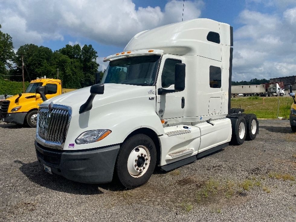 Sleeper Tractor-Heavy Duty Tractors-International-2019-LT625-Martinsville-VA-626,325\n\t\tmiles-$ 36,750 - Image 3