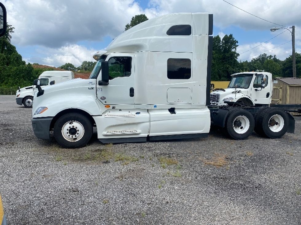 Sleeper Tractor-Heavy Duty Tractors-International-2019-LT625-Martinsville-VA-626,325\n\t\tmiles-$ 36,750 - Image 4