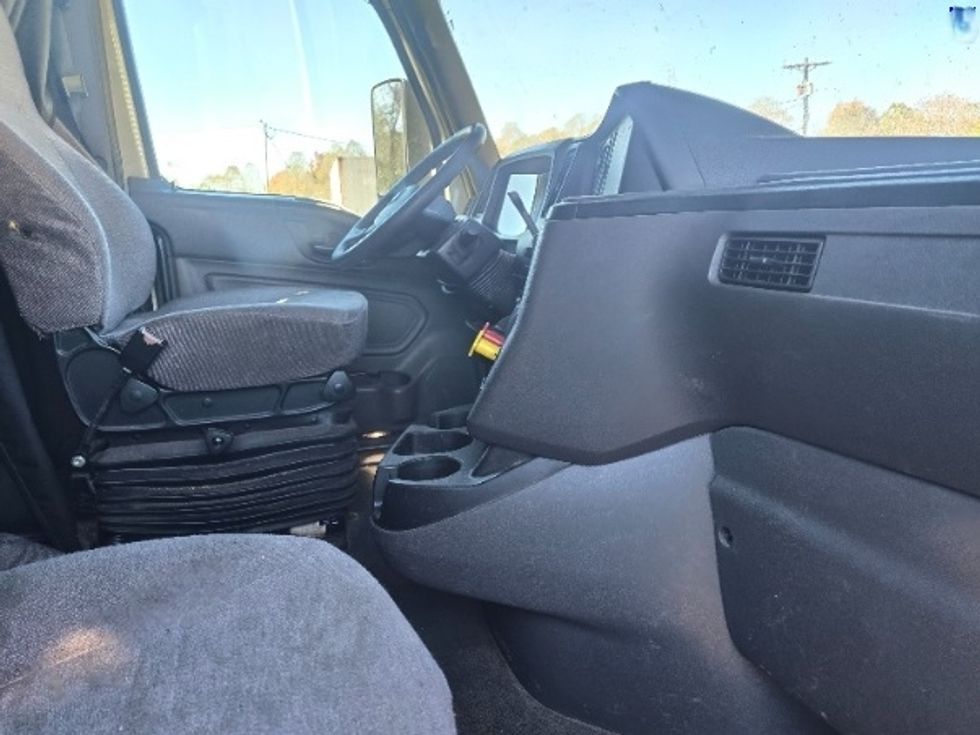 Sleeper Tractor-Heavy Duty Tractors-International-2019-LT625-Martinsville-VA-627,962\n\t\tmiles-$ 34,750 - Image 15