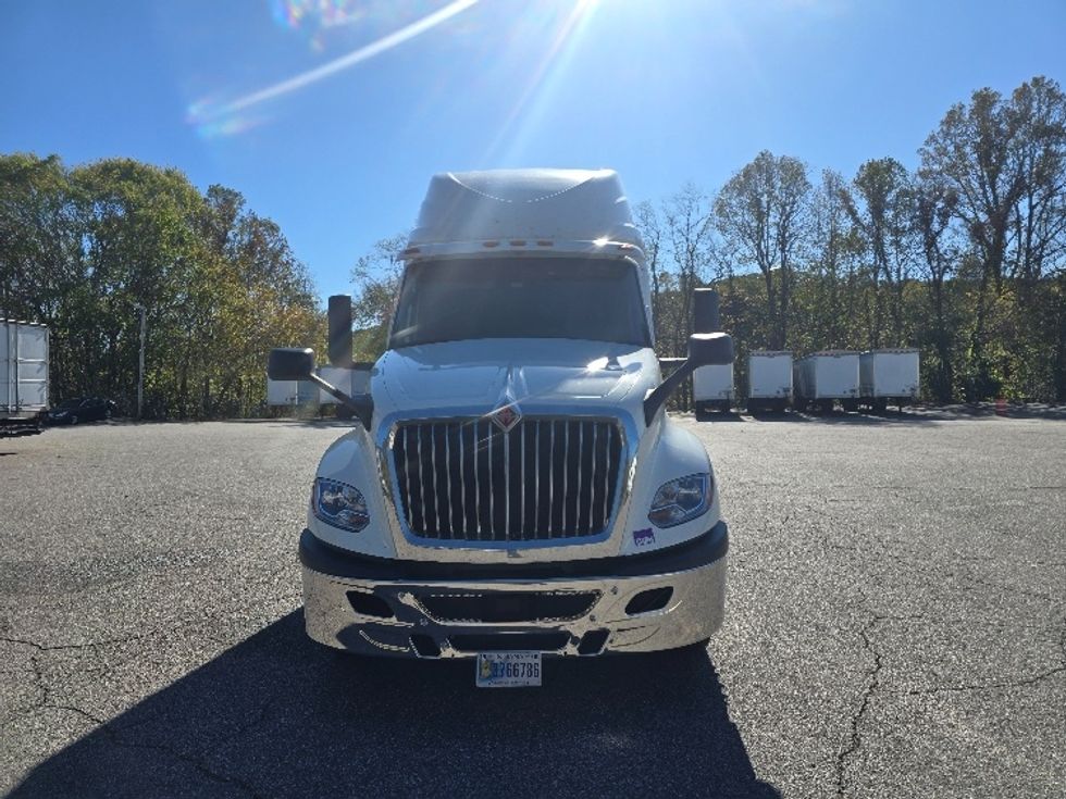 Sleeper Tractor-Heavy Duty Tractors-International-2019-LT625-Martinsville-VA-627,962\n\t\tmiles-$ 34,750 - Image 2