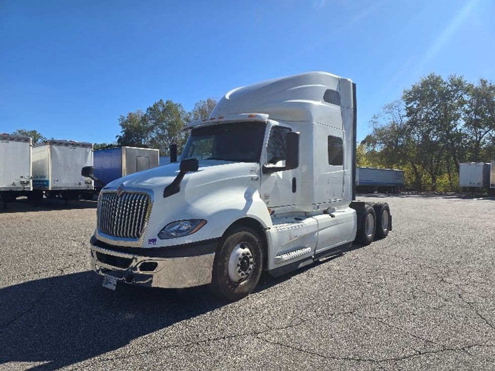 Sleeper Tractor-Heavy Duty Tractors-International-2019-LT625-Martinsville-VA-627,962\n\t\tmiles-$ 34,750 - Image 3