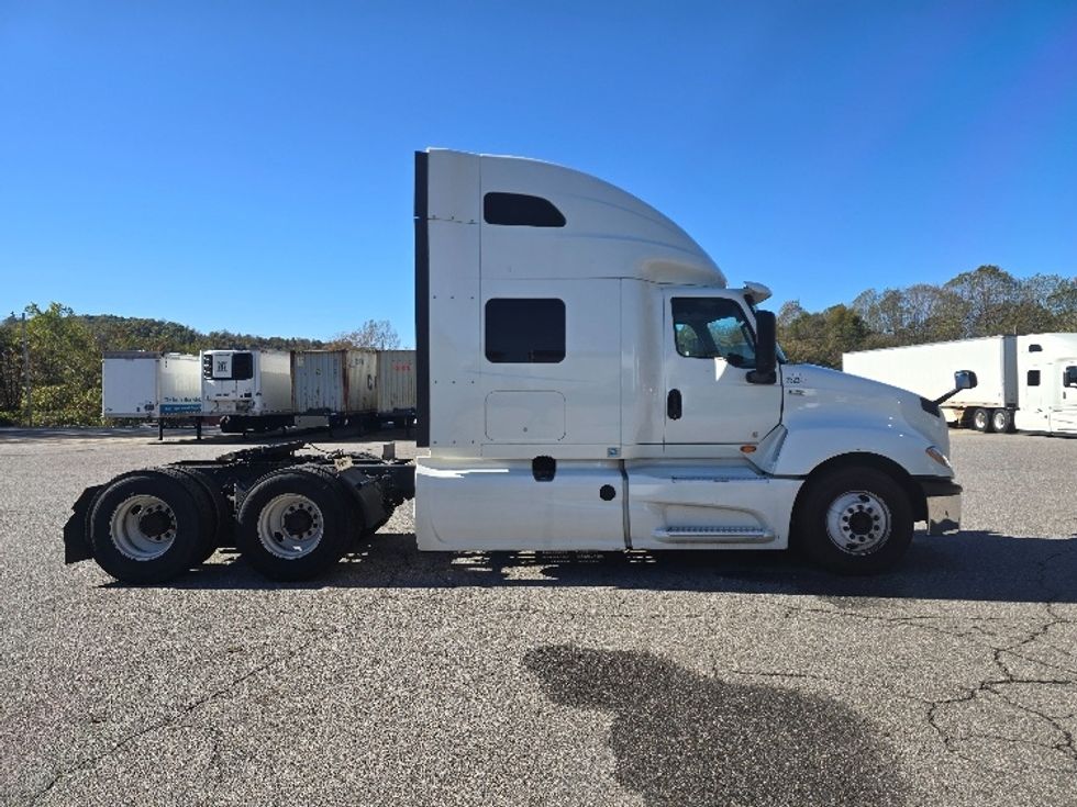 Sleeper Tractor-Heavy Duty Tractors-International-2019-LT625-Martinsville-VA-627,962\n\t\tmiles-$ 34,750 - Image 8