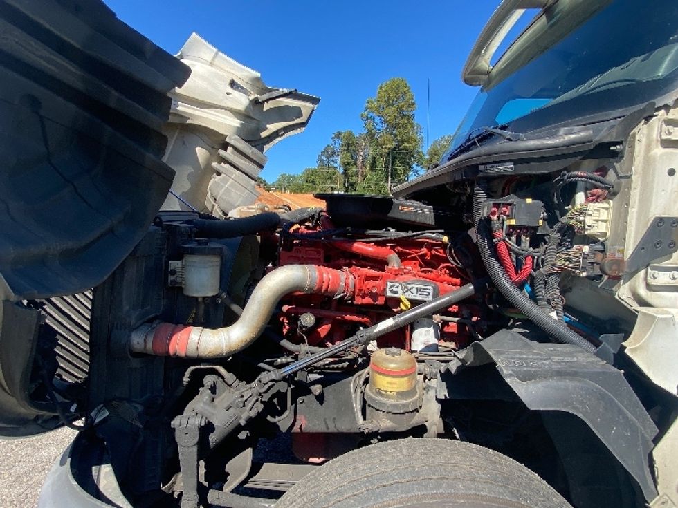 Sleeper Tractor-Heavy Duty Tractors-International-2019-LT625-Martinsville-VA-638,818\n\t\tmiles-$ 35,250 - Image 21