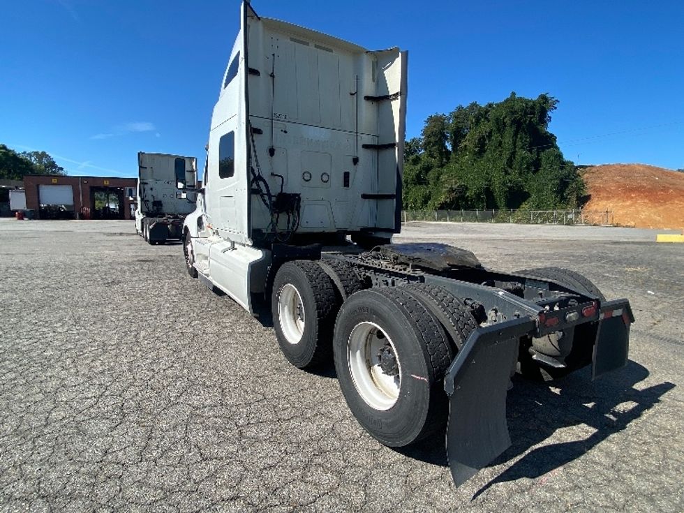 Sleeper Tractor-Heavy Duty Tractors-International-2019-LT625-Martinsville-VA-638,818\n\t\tmiles-$ 35,250 - Image 5